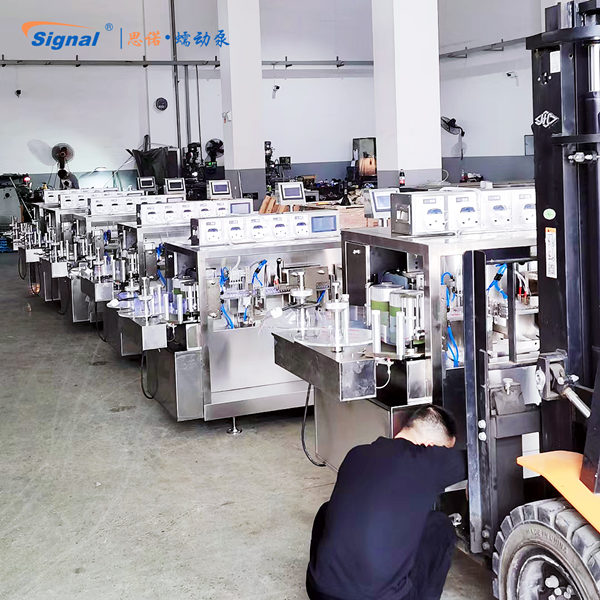 iPump2ZS-B+DG智能蠕動泵使用現(xiàn)場